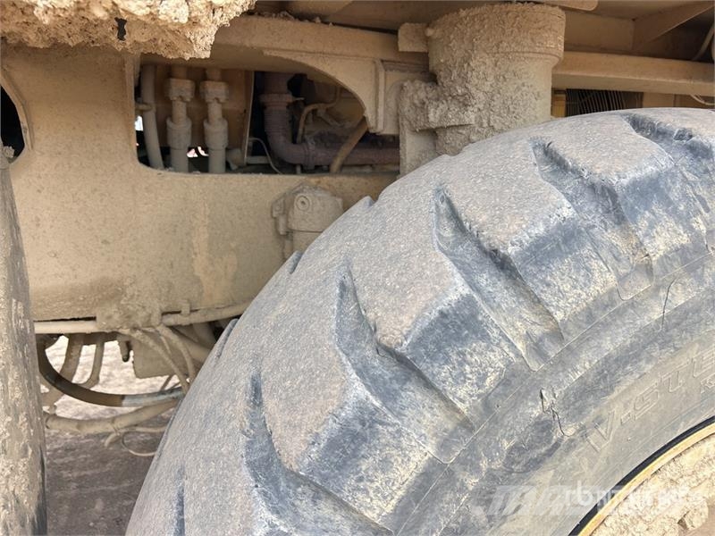 CAT 769C 铰接式自卸车