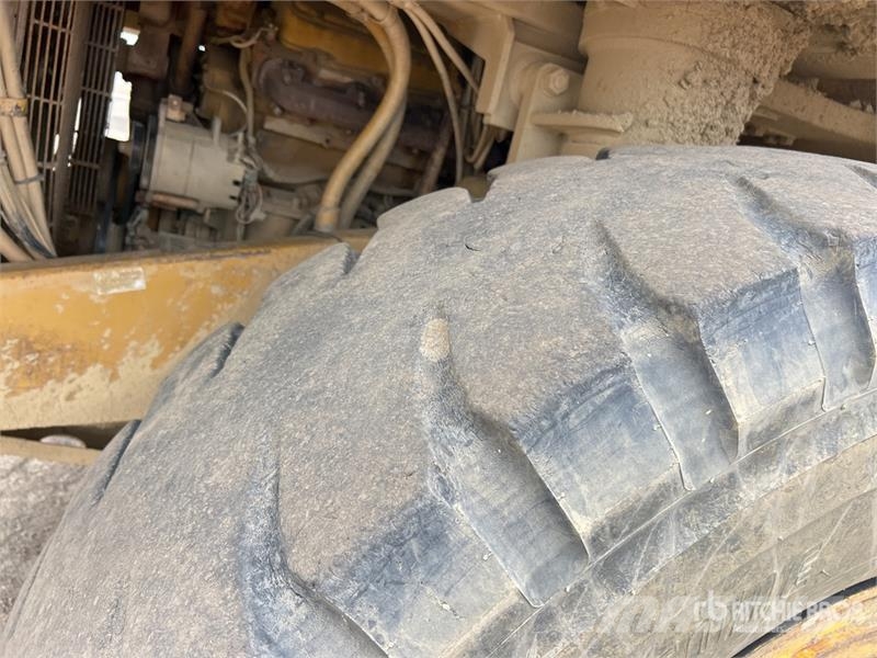 CAT 769C 铰接式自卸车