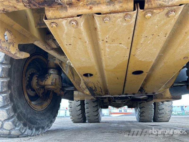 CAT 769C Zglobni damperi
