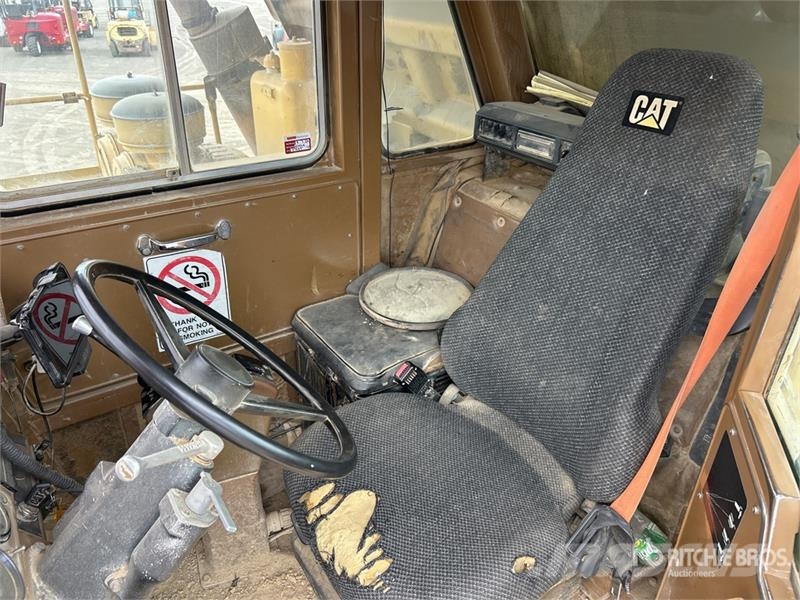 CAT 769C 铰接式自卸车