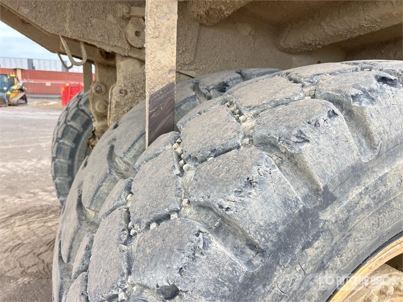 CAT 769C 铰接式自卸车