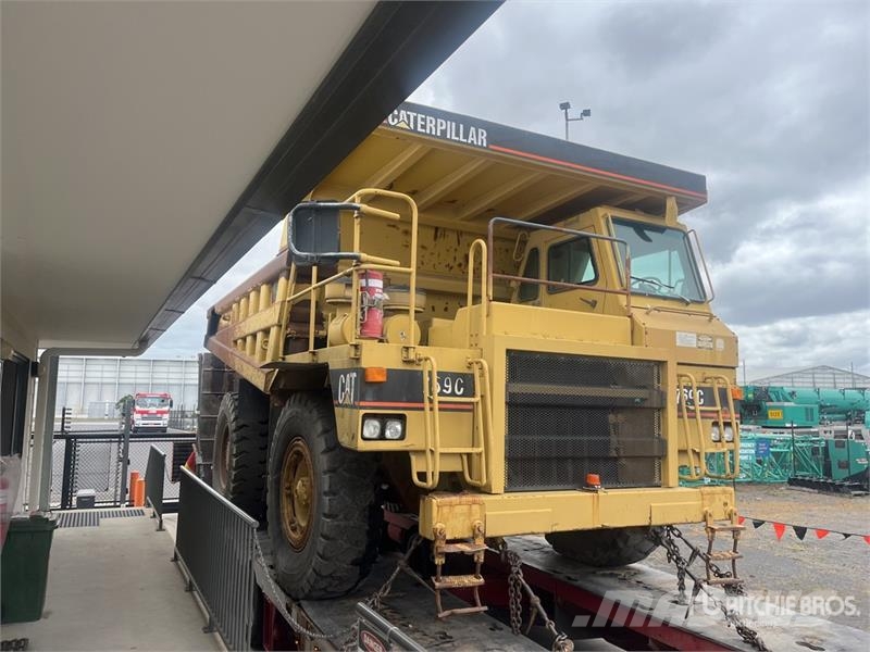 CAT 769C Articulated Haulers