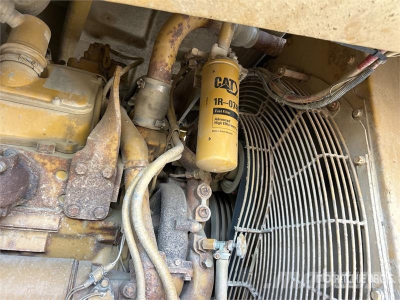 CAT 769C 铰接式自卸车