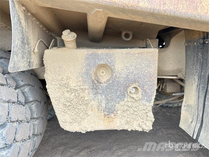 CAT 769C 铰接式自卸车