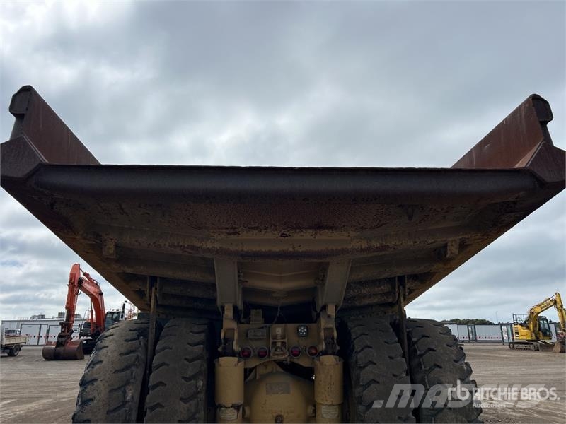 CAT 769C Zglobni damperi
