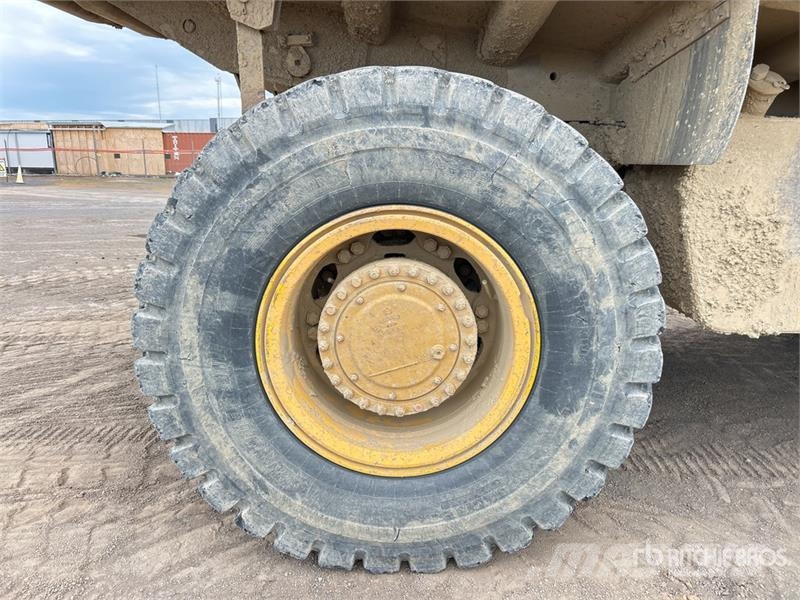 CAT 769C 铰接式自卸车