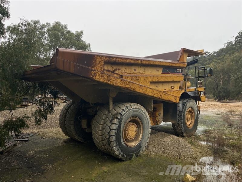 CAT 771D Haul Truck Articulated Haulers