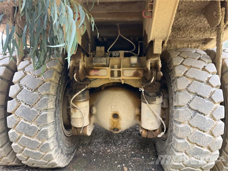 CAT 771D Haul Truck Articulated Haulers