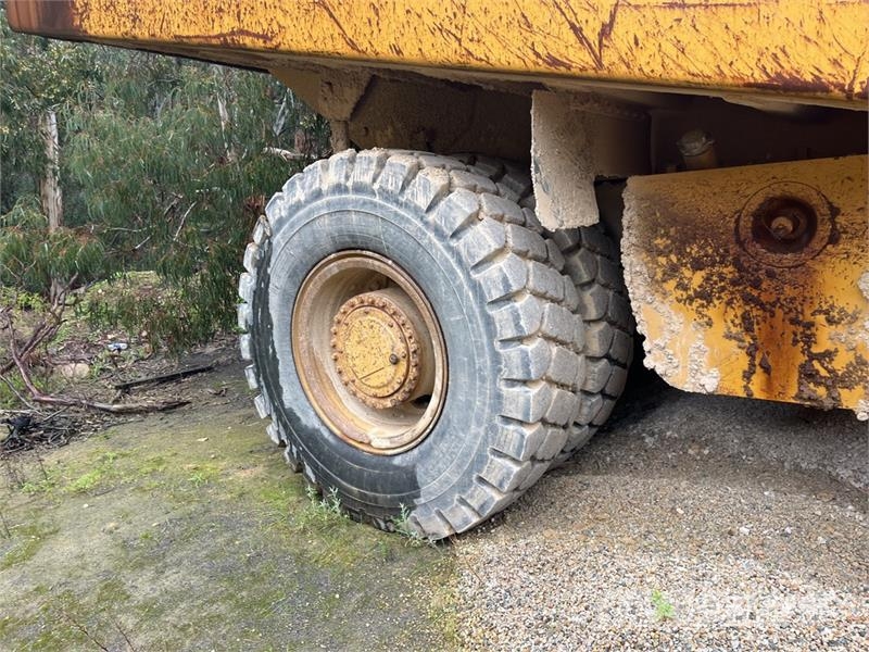 CAT 771D Haul Truck Articulated Haulers