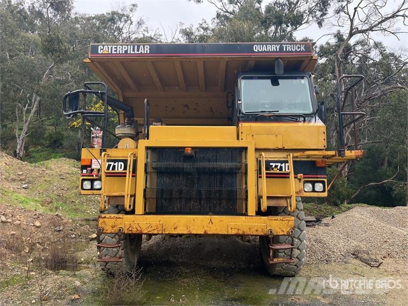 CAT 771D Haul Truck Articulated Haulers