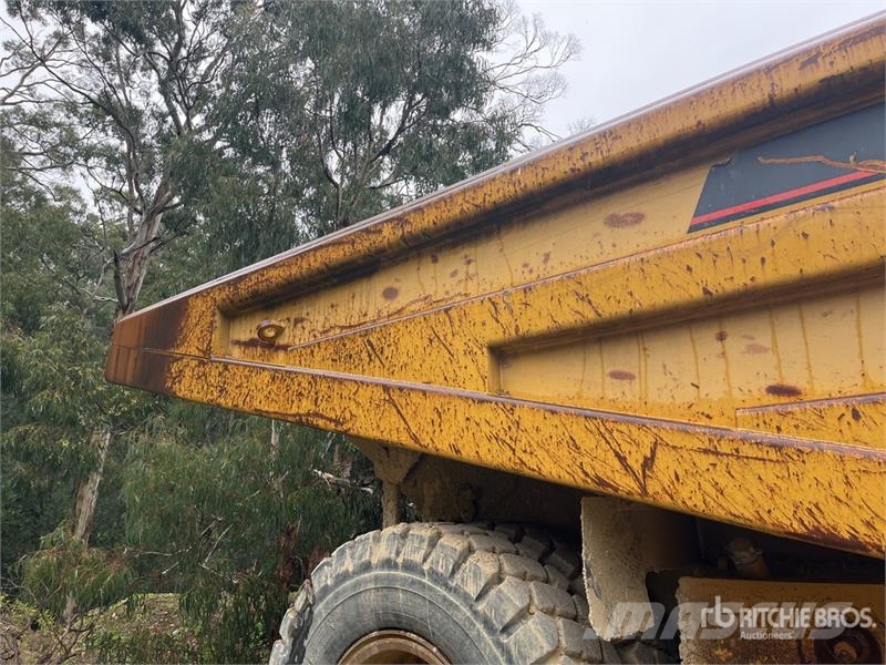 CAT 771D Haul Truck Articulated Haulers