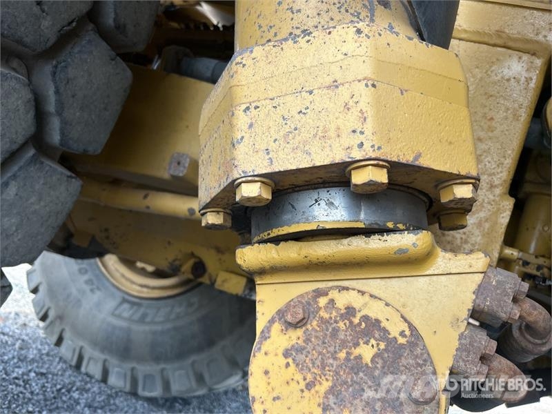 CAT 773F Haul Truck Шарнирно-сочленённые самосвалы