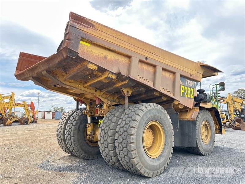 CAT 773F Haul Truck Шарнирно-сочленённые самосвалы
