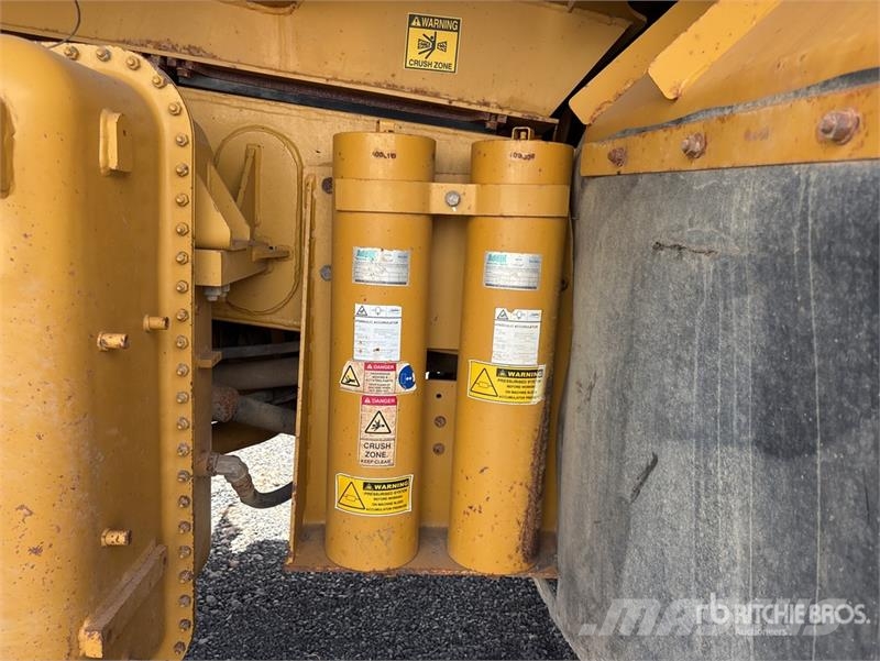 CAT 773F Haul Truck Шарнирно-сочленённые самосвалы
