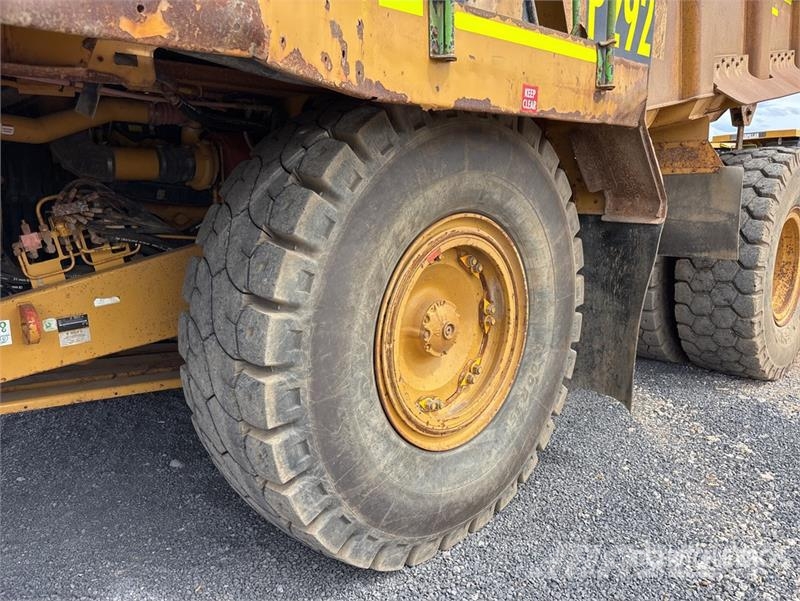 CAT 773F Haul Truck Zglobni damperi
