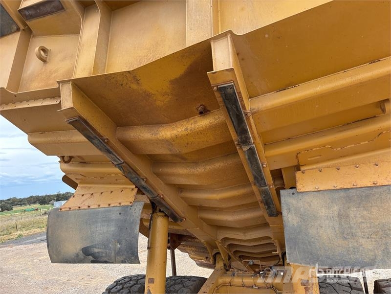 CAT 773F Haul Truck Шарнирно-сочленённые самосвалы