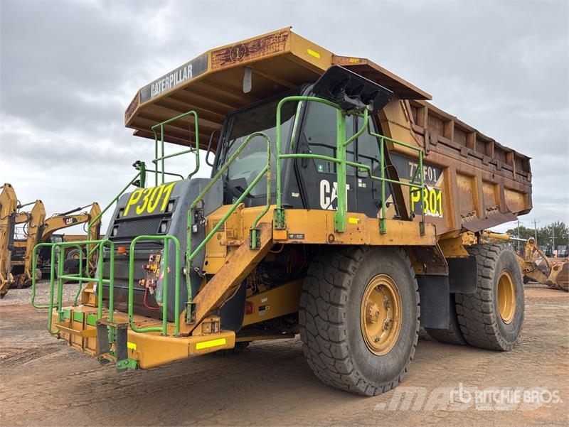 CAT 773F Haul Truck Liigendraamiga pinnaseveokid
