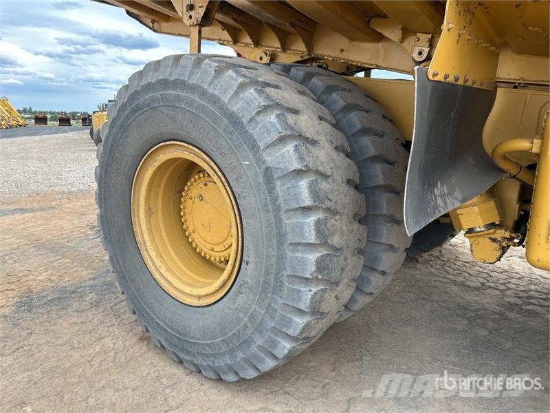 CAT 773F Haul Truck Zglobni damperi
