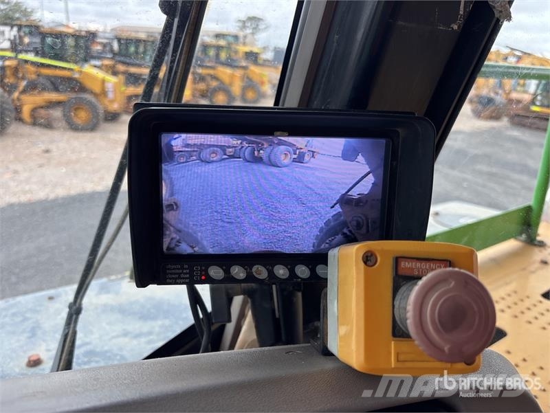 CAT 773F Haul Truck Liigendraamiga pinnaseveokid