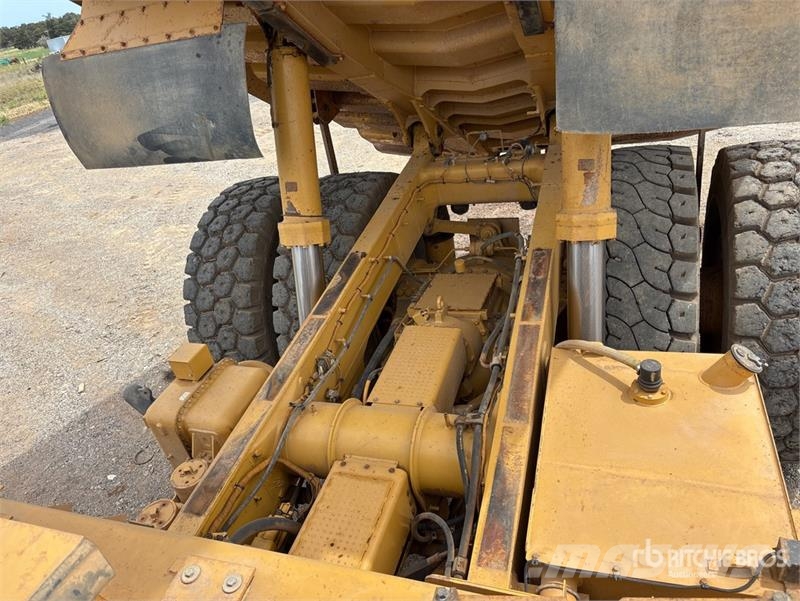 CAT 773F Haul Truck Шарнирно-сочленённые самосвалы