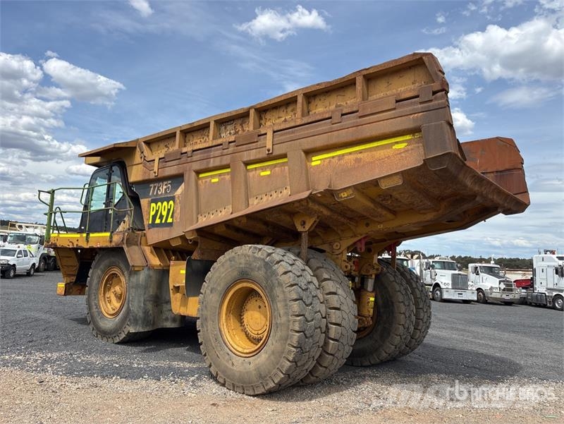CAT 773F Haul Truck Zglobni damperi