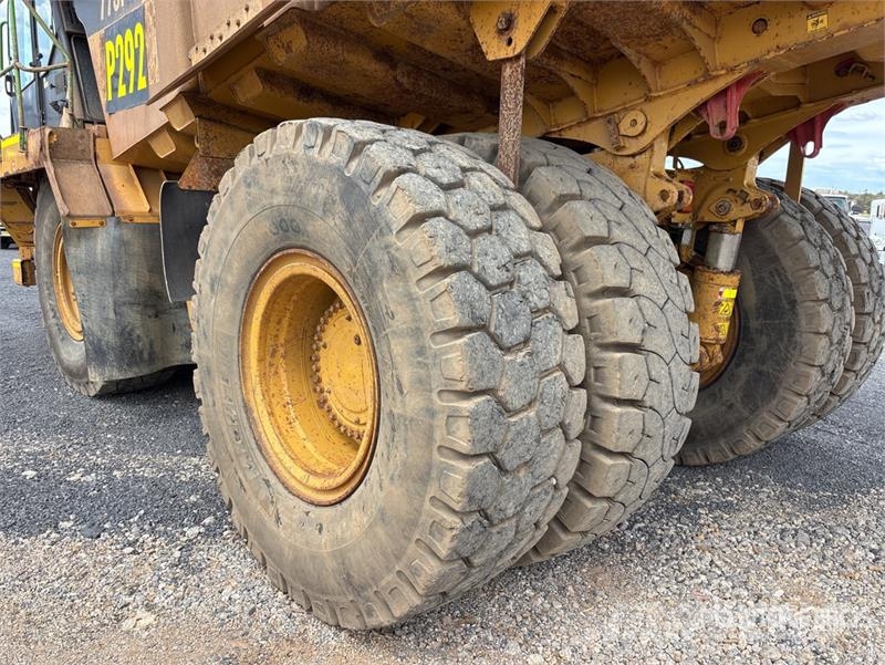 CAT 773F Haul Truck Zglobni damperi