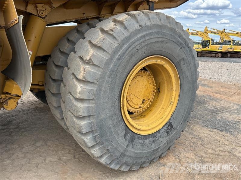 CAT 773F Haul Truck Zglobni damperi