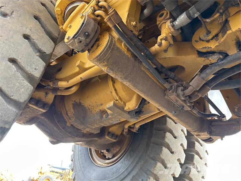 CAT 773F Haul Truck Zglobni damperi