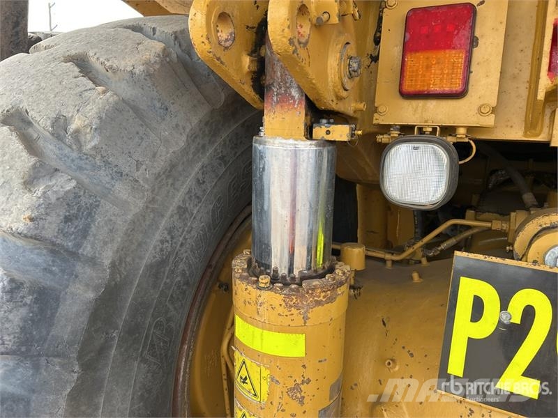 CAT 773F Haul Truck Zglobni damperi