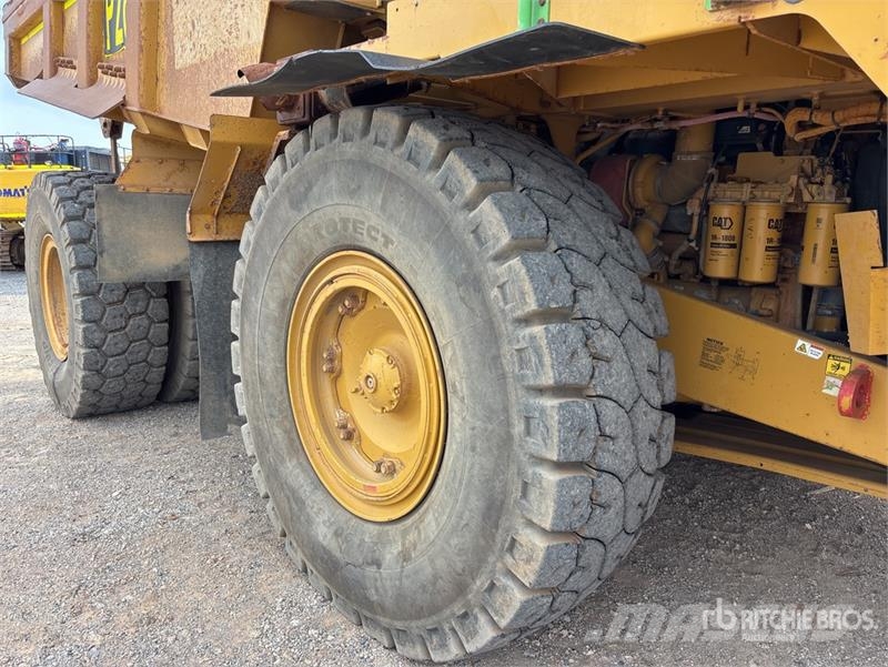 CAT 773F Haul Truck Шарнирно-сочленённые самосвалы