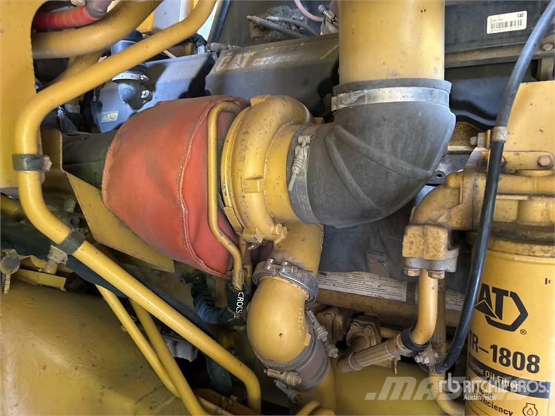 CAT 773F Haul Truck Zglobni damperi