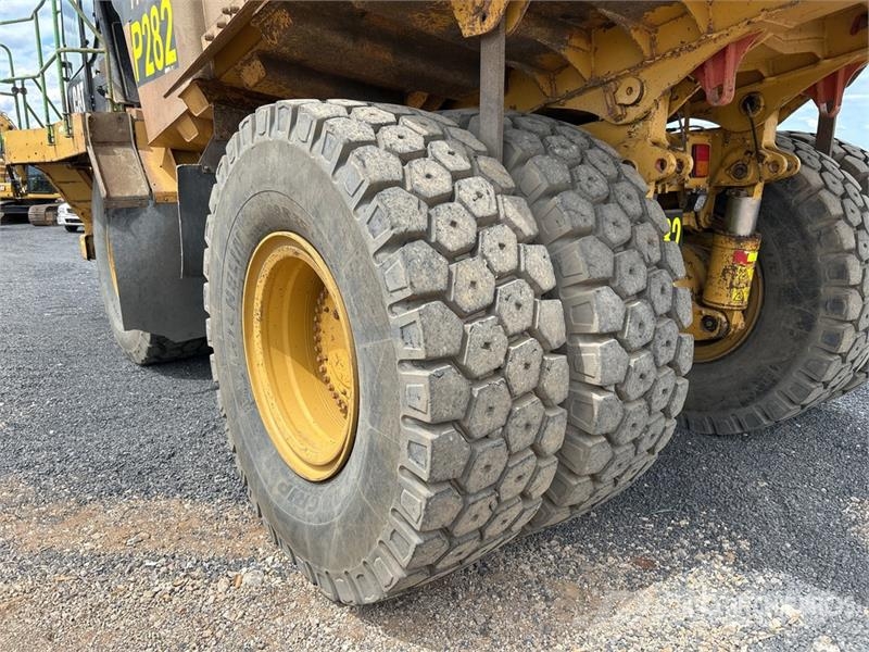 CAT 773F Haul Truck Шарнирно-сочленённые самосвалы