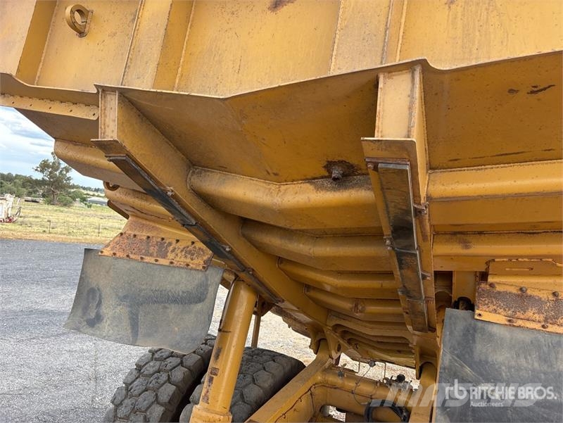 CAT 773F Haul Truck Zglobni damperi