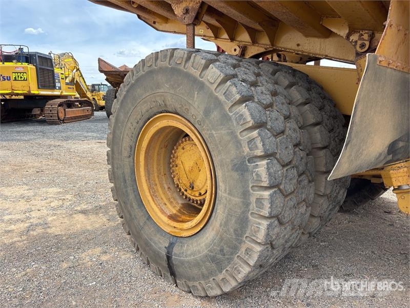 CAT 773F Haul Truck Шарнирно-сочленённые самосвалы