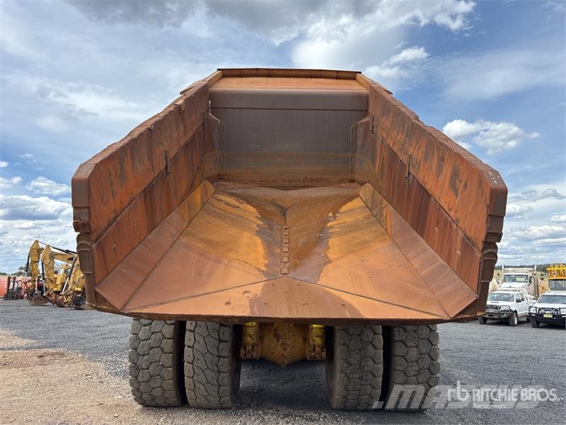 CAT 773F Haul Truck Zglobni damperi