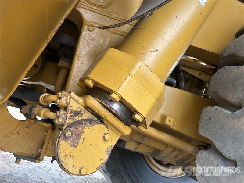 CAT 773F Haul Truck Zglobni damperi