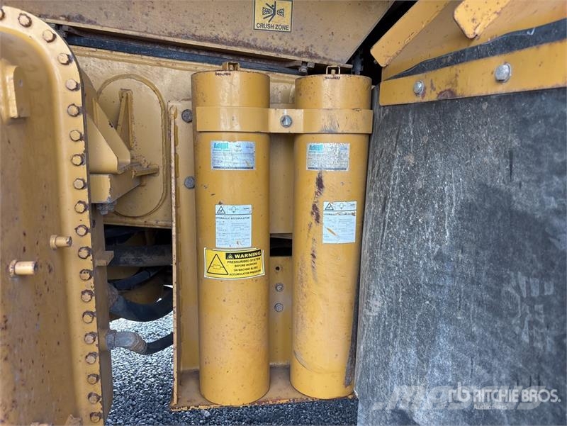 CAT 773F Haul Truck Zglobni damperi