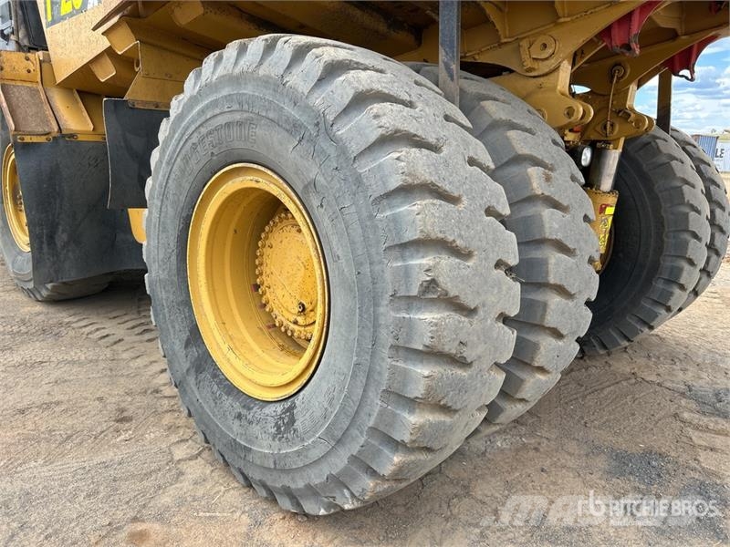 CAT 773F Haul Truck Zglobni damperi