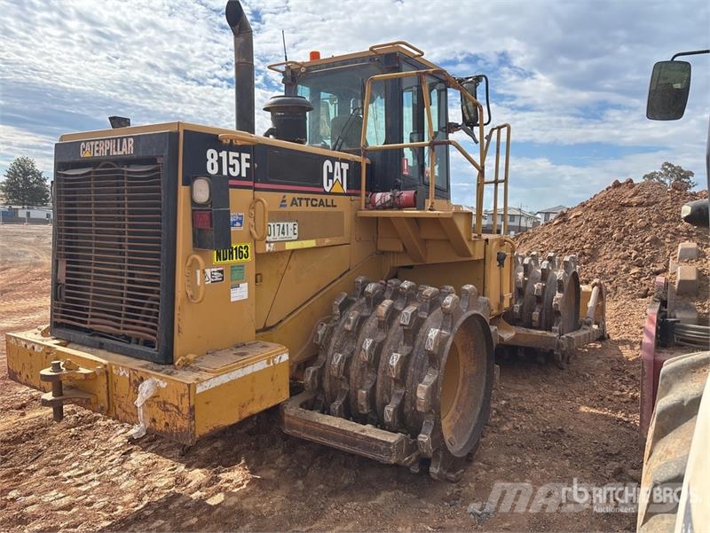 CAT 815F Landfill Compactor Jordkompaktorer