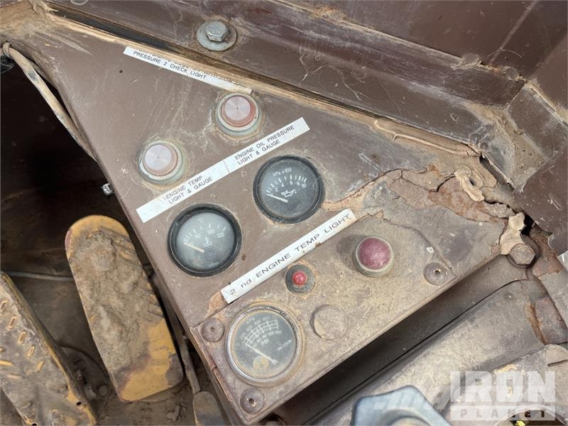 CAT 825C ضاغطات التربة