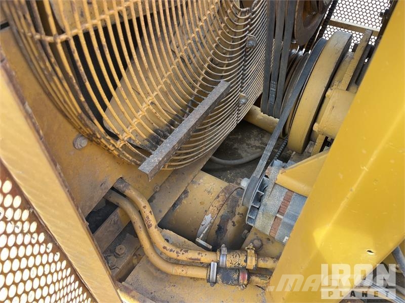 CAT 825C ضاغطات التربة