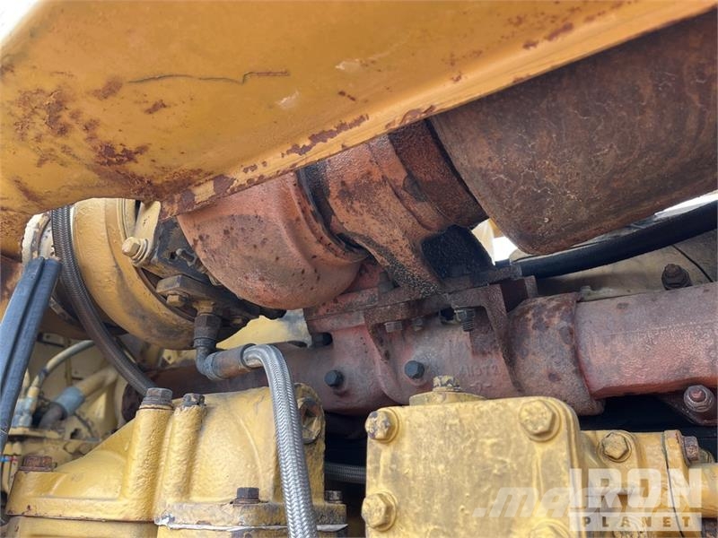 CAT 825C ضاغطات التربة