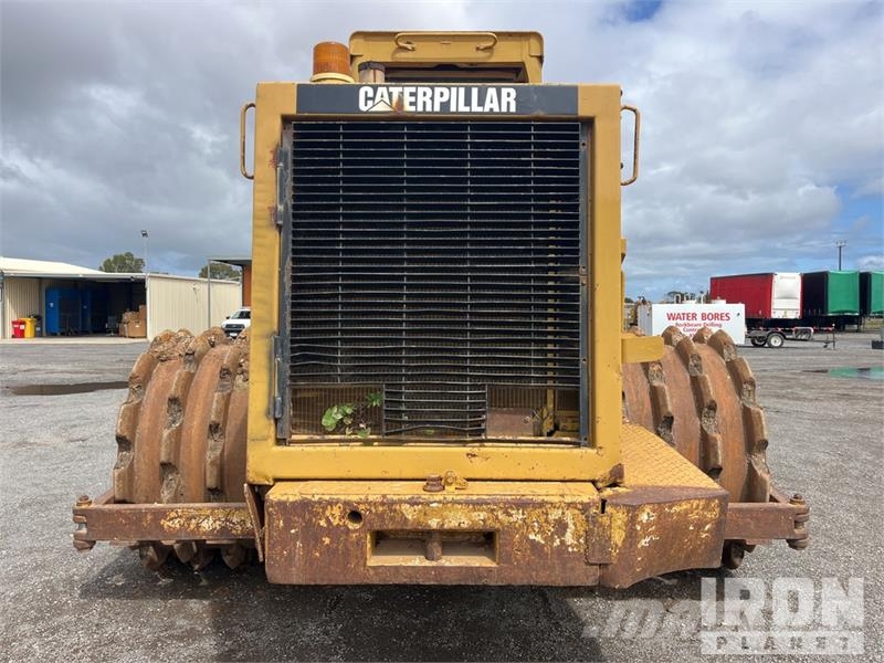 CAT 825C ضاغطات التربة