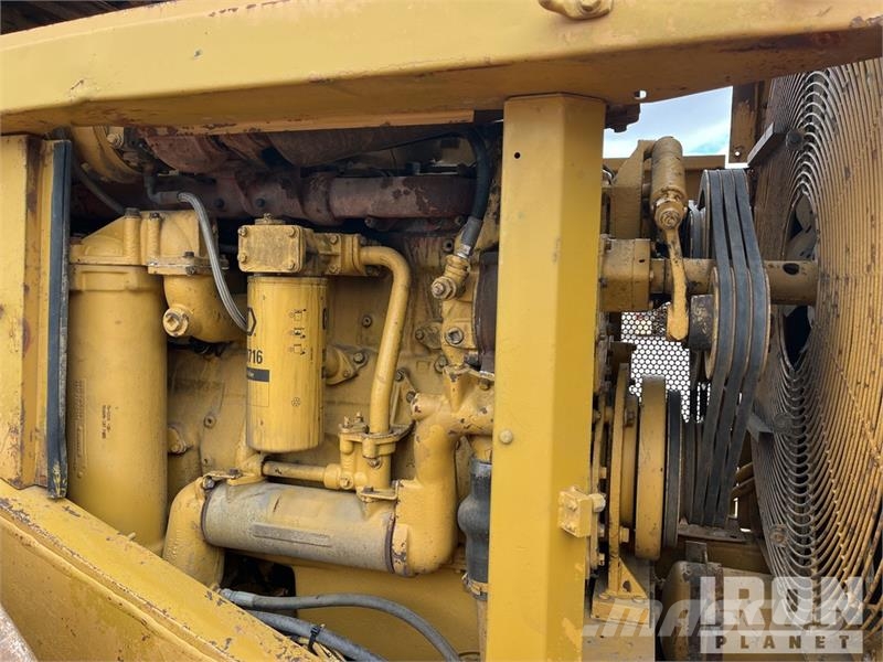 CAT 825C ضاغطات التربة