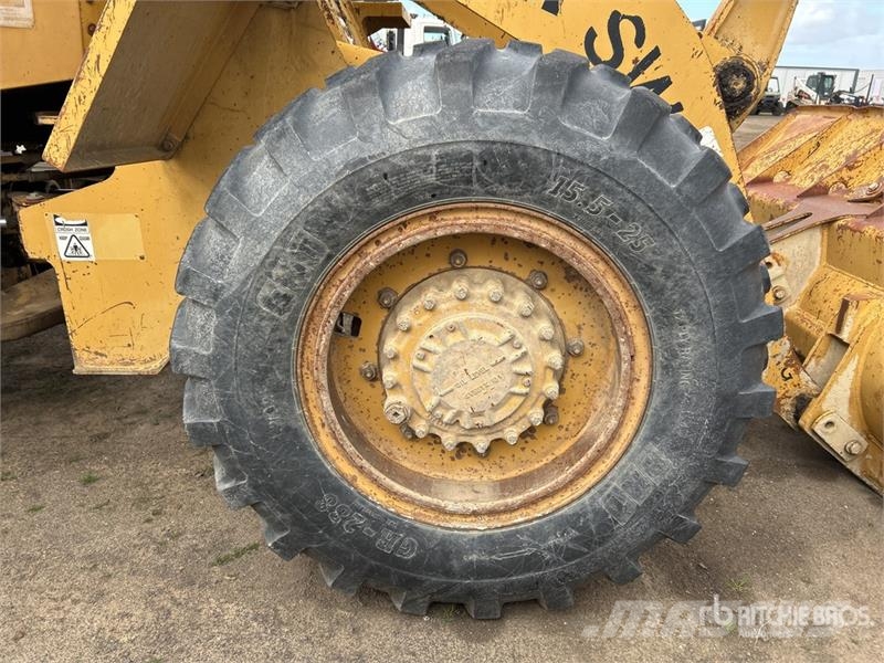CAT 916 Rataslaadurid