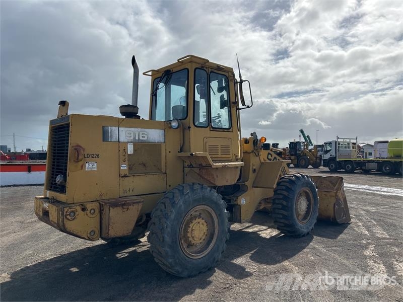 CAT 916 Rataslaadurid