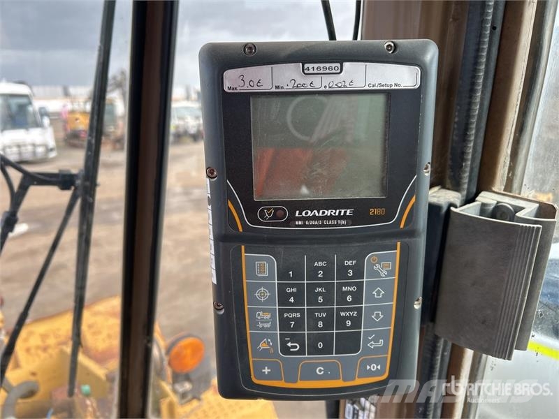 CAT 916 Rataslaadurid