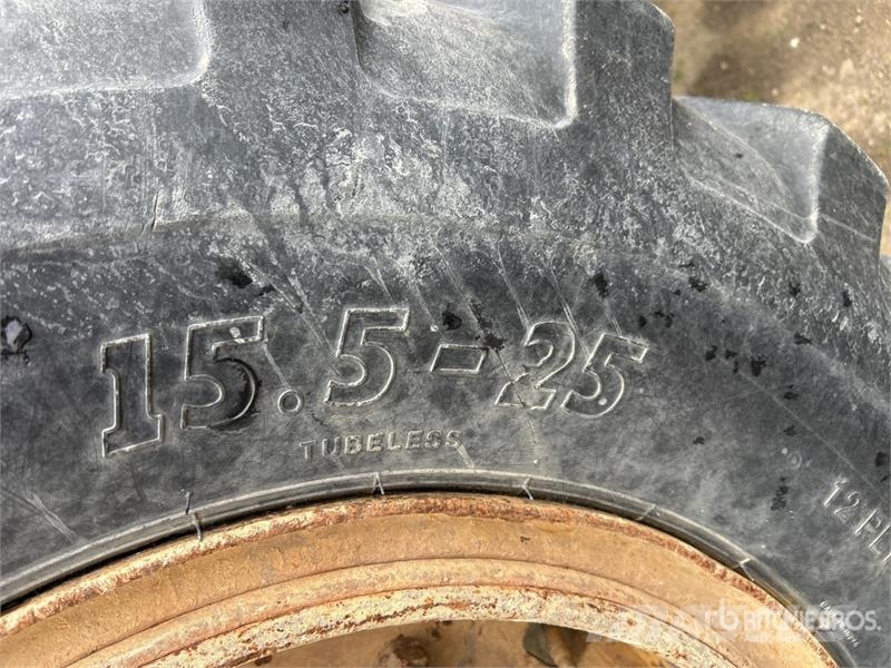 CAT 916 Rataslaadurid