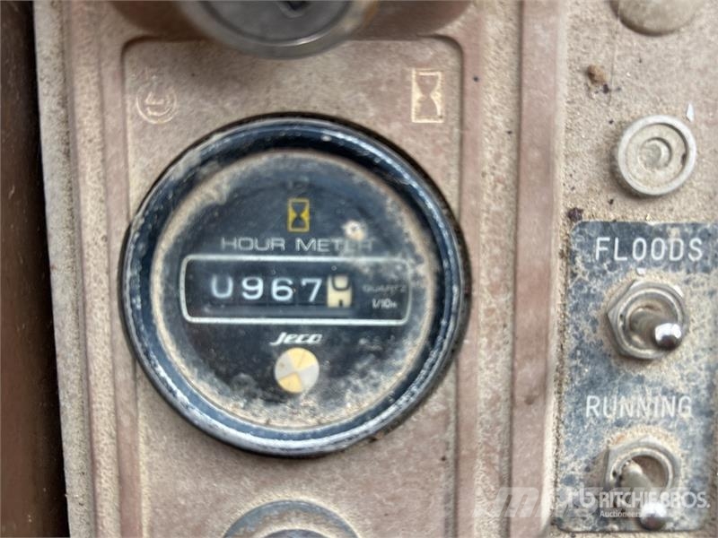 CAT 916 Rataslaadurid