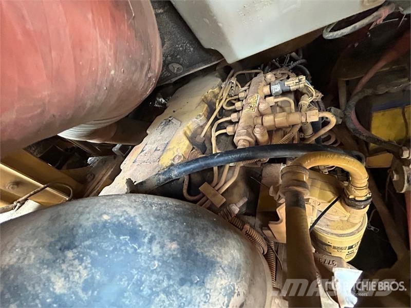 CAT 953D Roomiklaadurid